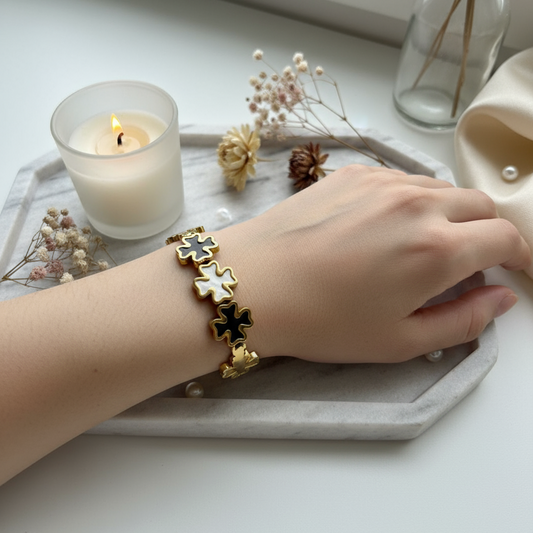 Four-Leaf Clover Enamel Gold Bangle – Lucky Charm Luxe 🍀✨