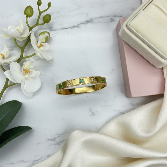 Green Butterfly Luck Gold Bangle – Fresh Nature Charm 🦋💚