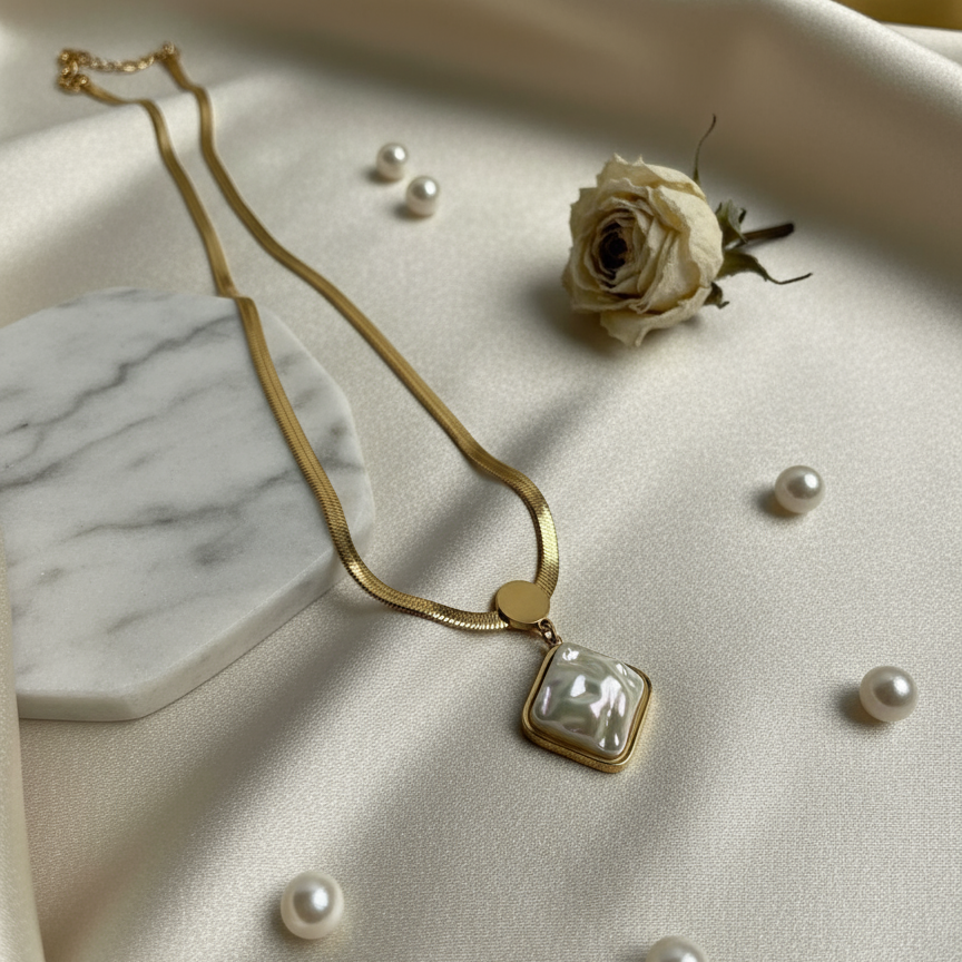 Cushion Baroque Pearl Gold Necklace – Quiet Luxury Glow 🤍✨