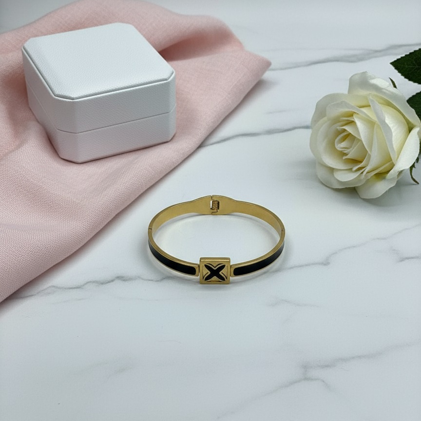 Black Enamel “X” Motif Gold Bangle – Urban Minimal Luxe ✖️🖤