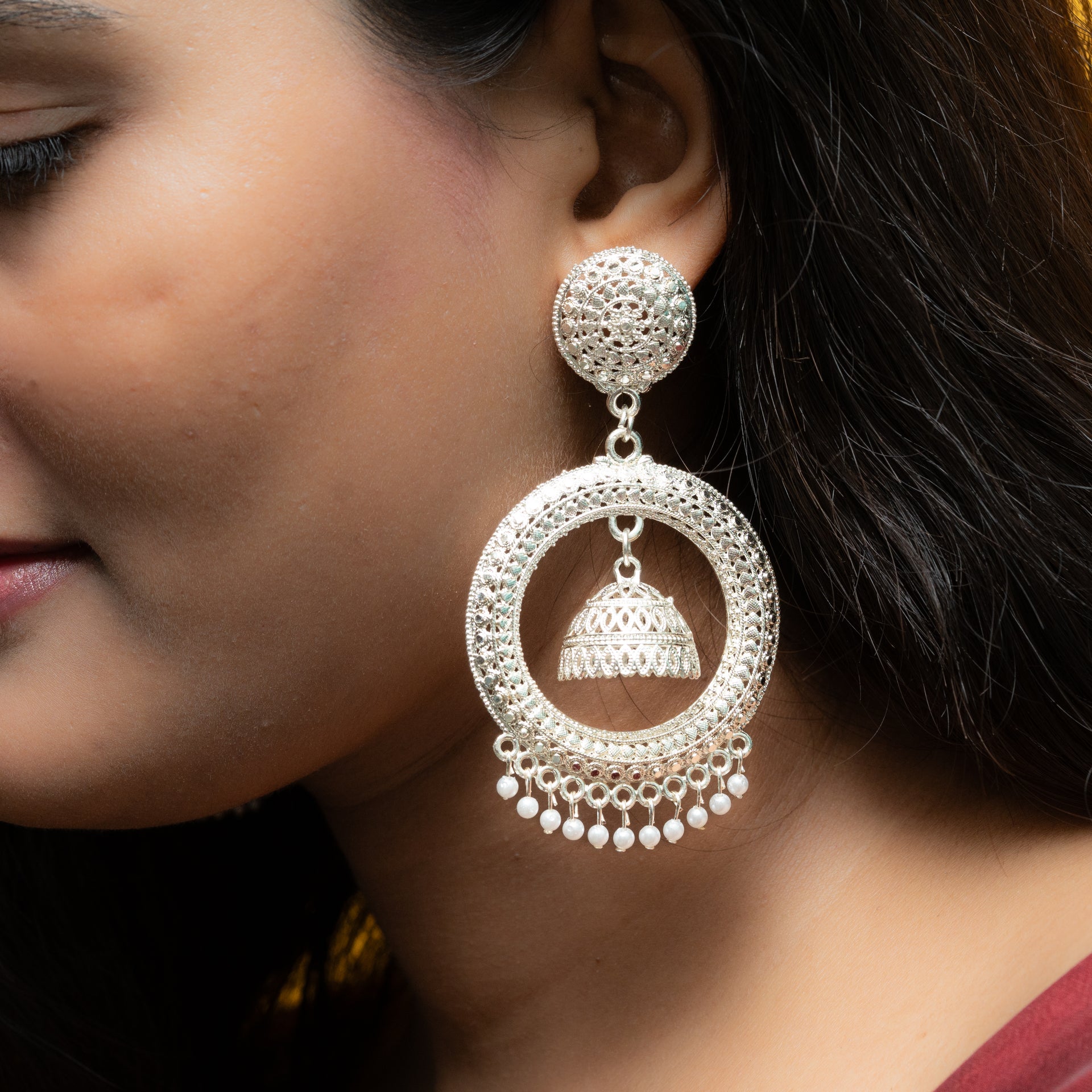 Silver toned Paristor's Earring