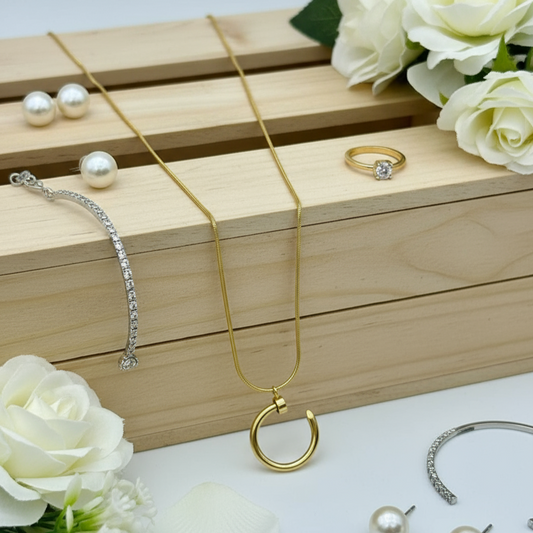 Elegant Gold-Plated Minimal Necklace with Modern Hoop Pendant